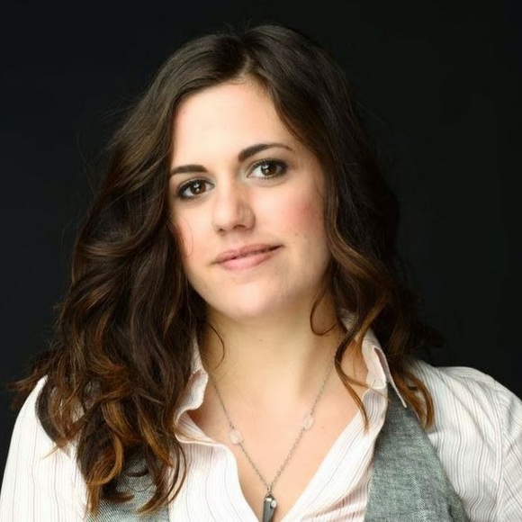 Meet your Posher, Amelia - Picture 1 of 1